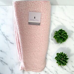 White Pines Soft Kids Decorative Throw/blanket Pink 50" x 60"